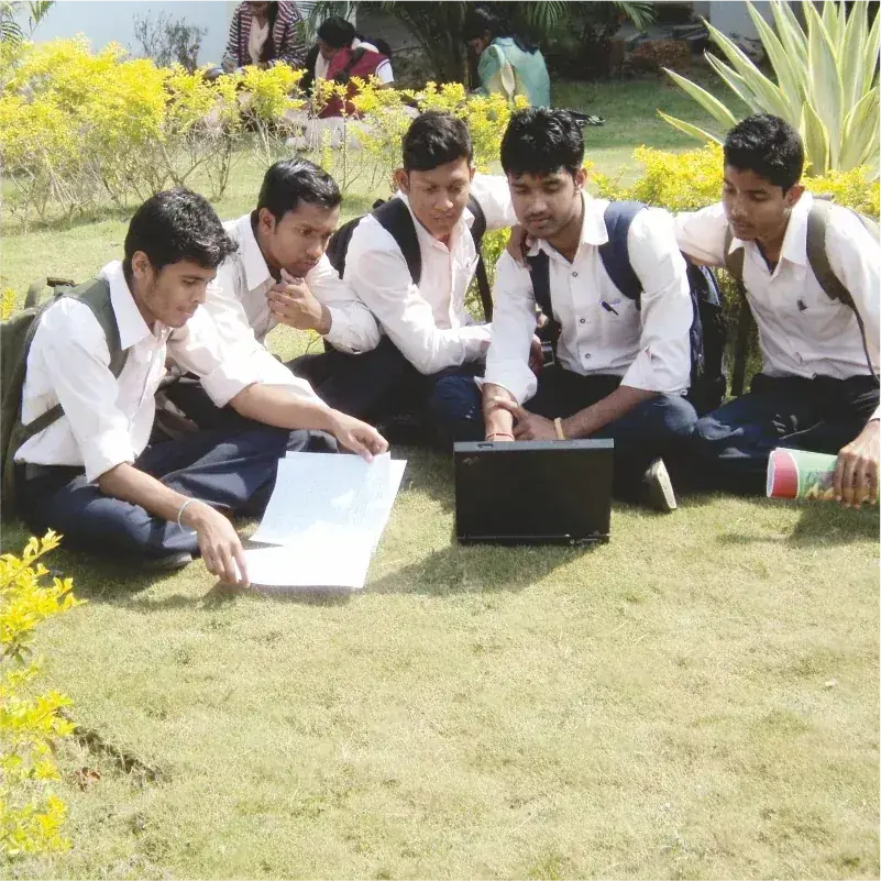 COEB Students